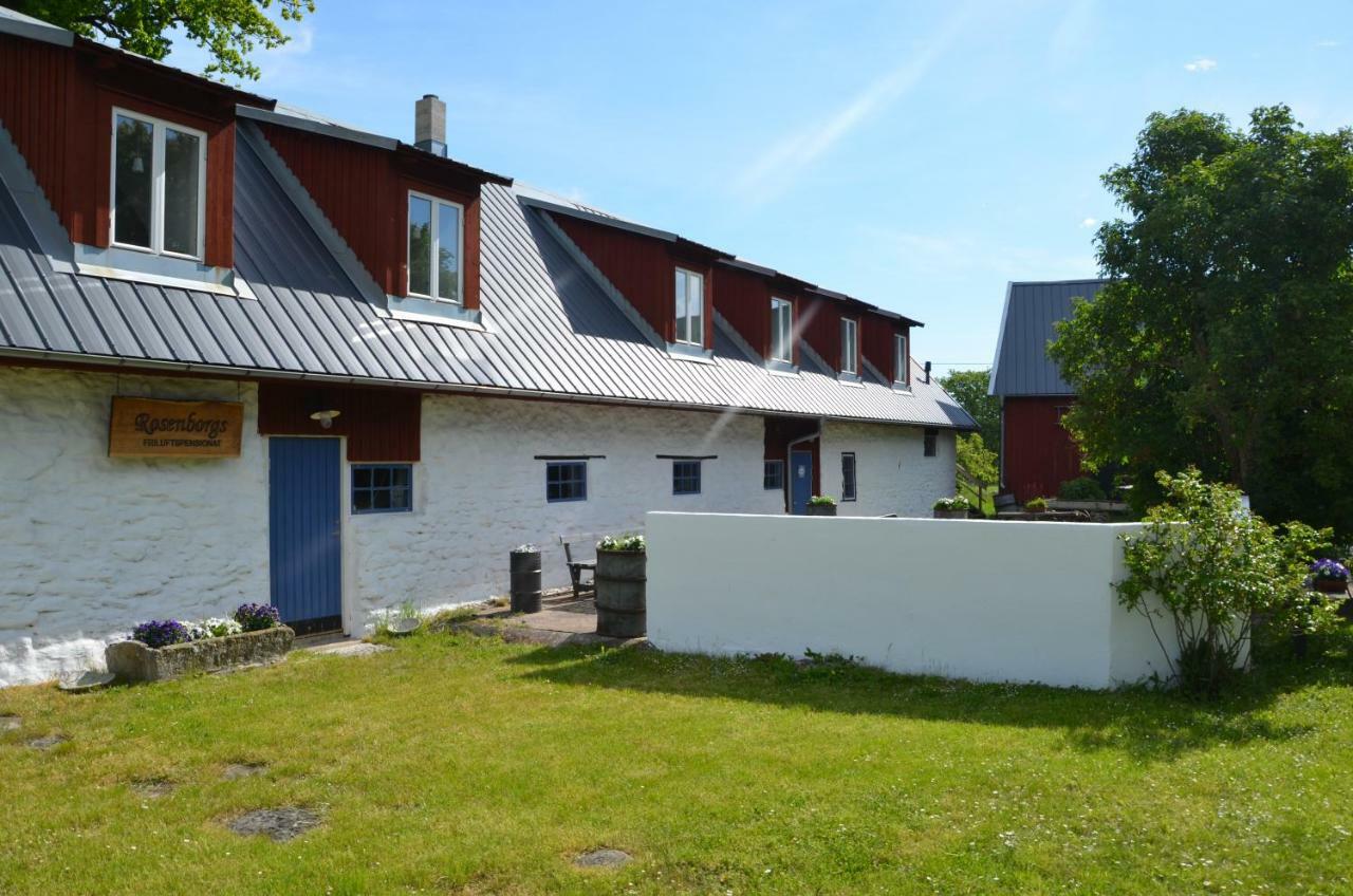 Rosenborgs Friluftspensionat Farjestaden Exterior photo